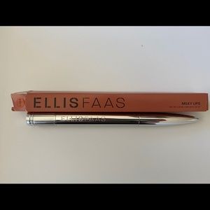 NIB Ellis Faas Milky Lips L204